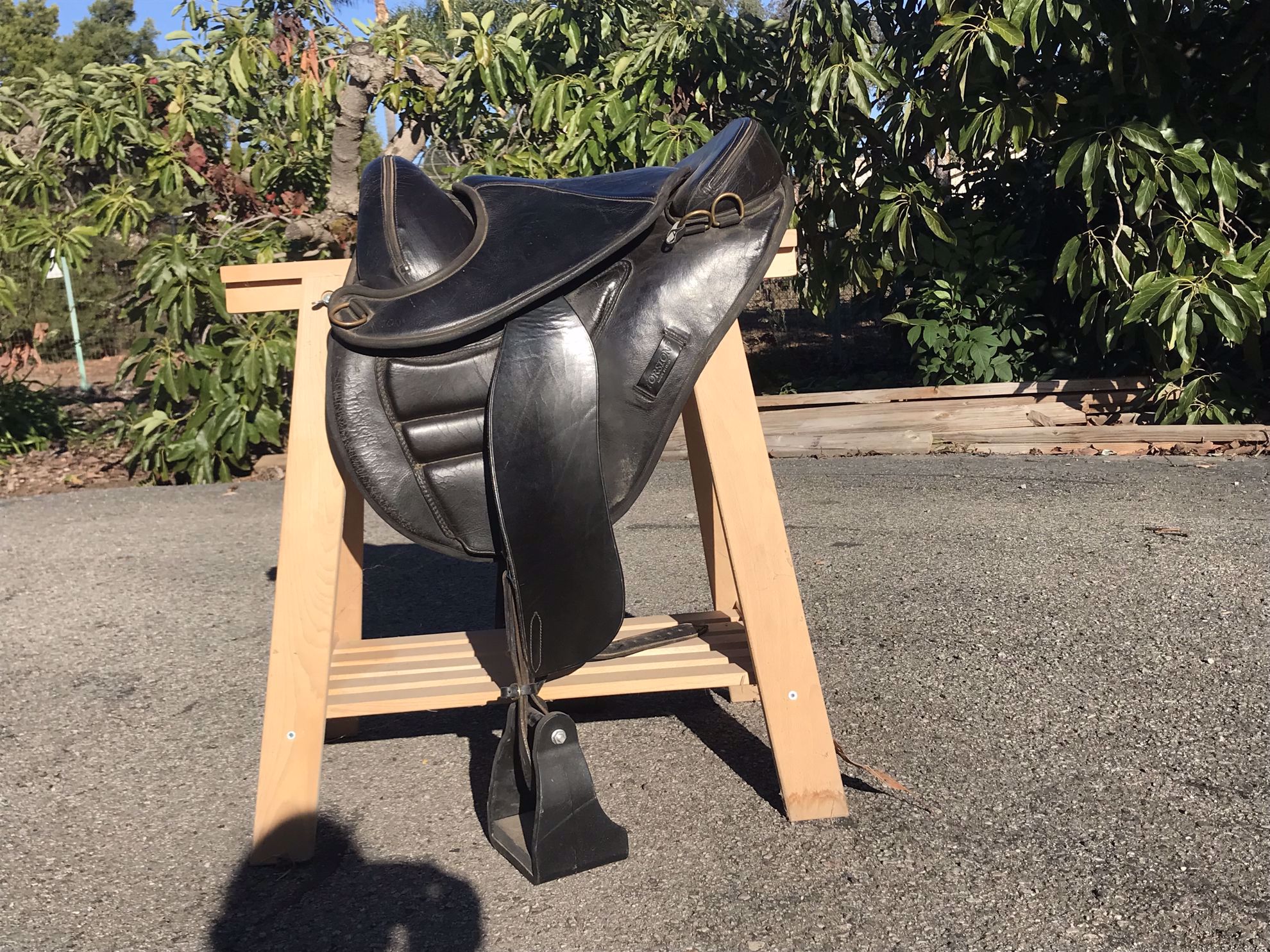 Moss Rock EnduranceTorsion Treeless Saddle, SOLD!