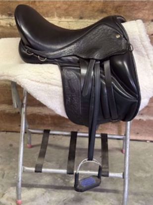 Picture of Black Country Equinox  Saddle