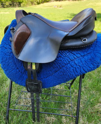 Picture of Ghost Treeless Saddle: Quevis
