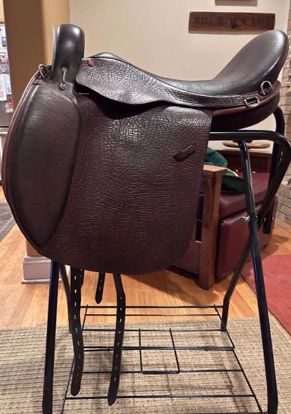 Picture of 18" XW Lovatt & Ricketts Sierra Endurance Saddle, SOLD!